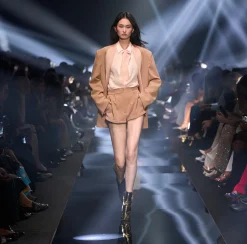 Elisabetta Franchi Shorts In Crepe Con Pinces^ Pantaloni E Shorts